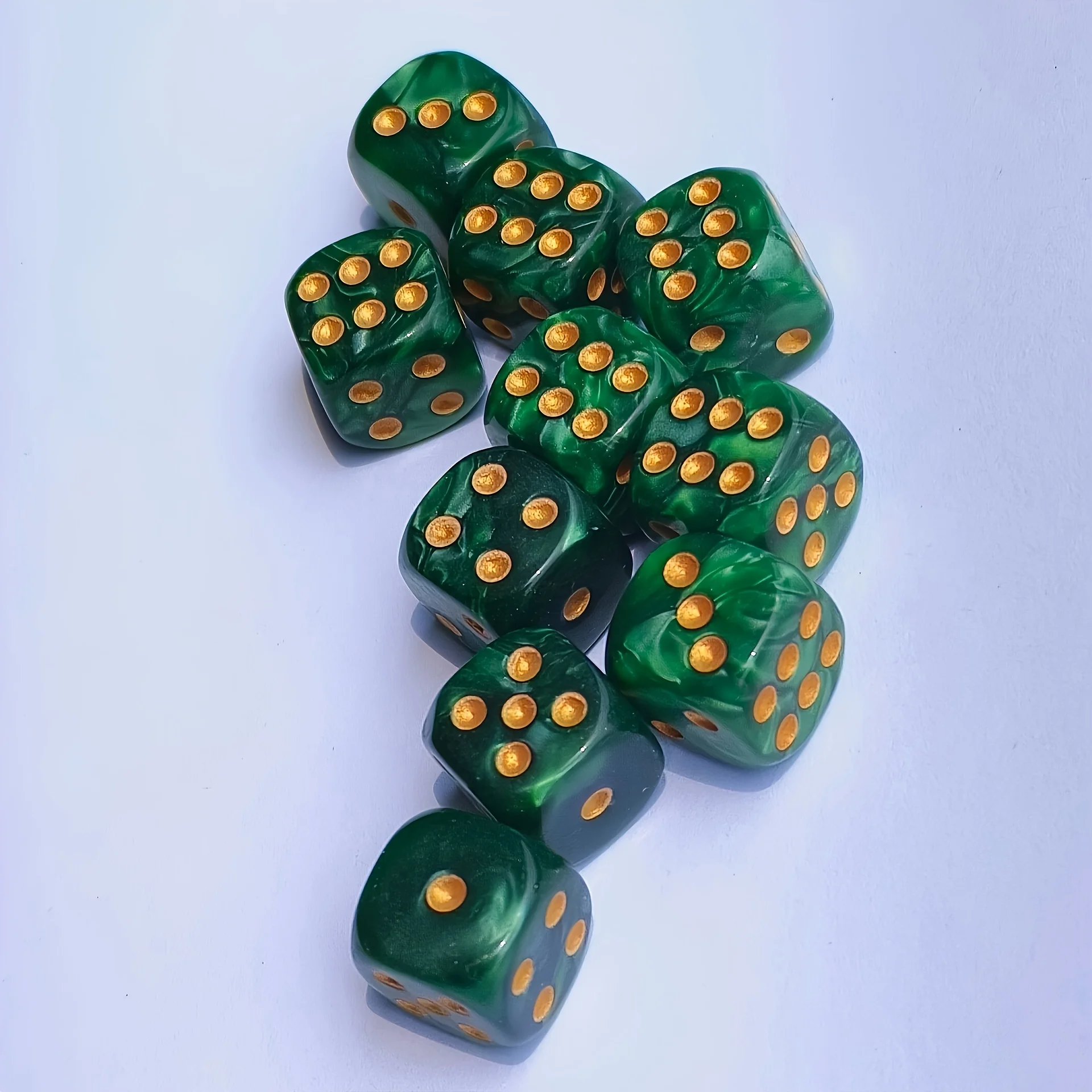 10Pcs 12mm Pearl Swirl D6 Dice - Party Games Console 评论和价格